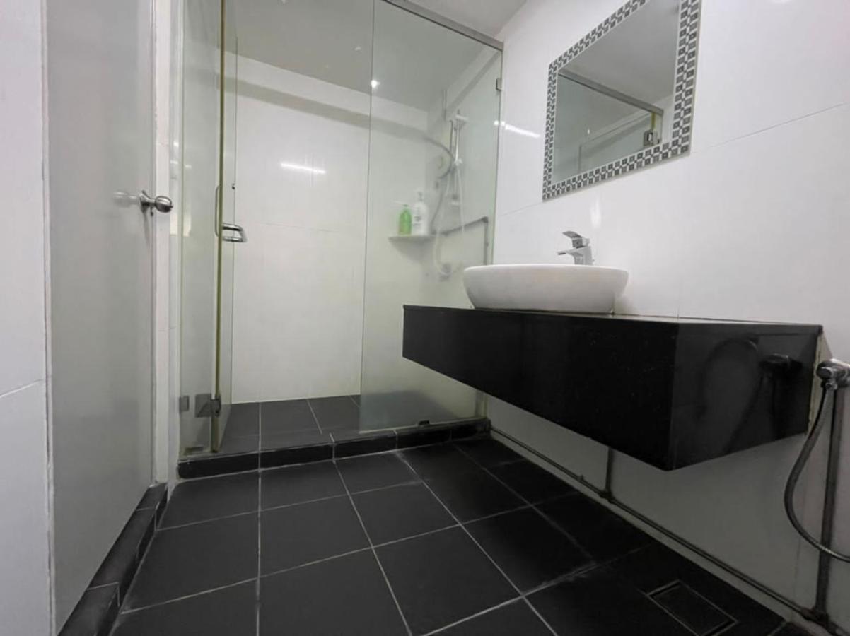 Premier Suite At Maritime George Town Exterior photo